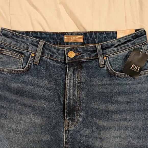 NWT. Classic Blue Women's Jeans - Picture 3 of 9